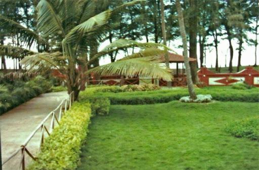 Seawoods Beach Hotel Dahanu Exterior foto